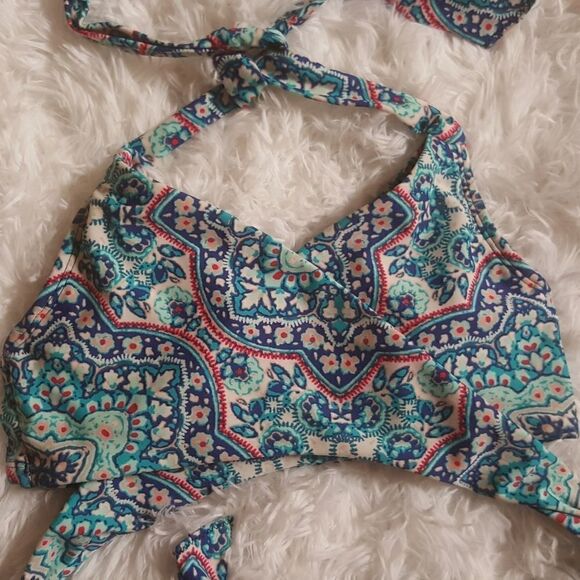 ATHLETA Wrap bikini top Size 32 B C - Picture 5 of 8